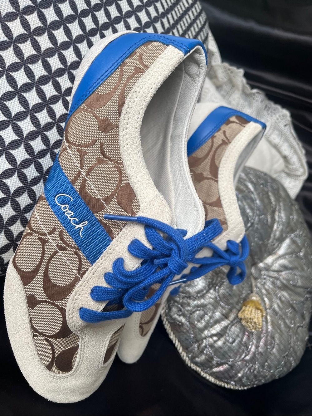 Coach Cream Signature Canvas Sneakers with Bright Blue Trim - Picture 7 of 9